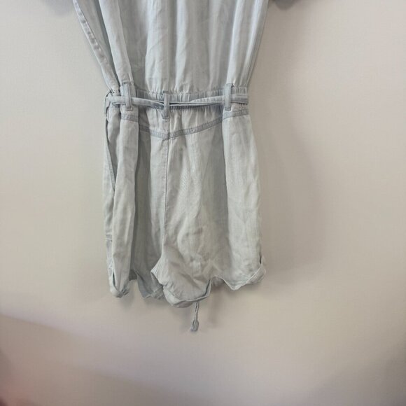 Bella Dahl Light Blue Chambray Short Sleeve Rolled Hem Tie Waist Utility Romper - Picture 7 of 9
